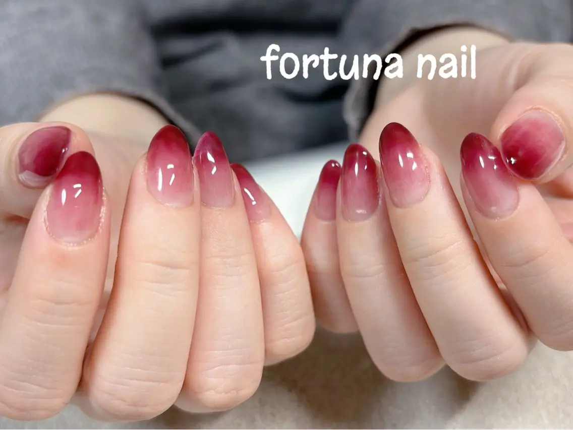 ネイル Nail •Head スパFortunaのネイルデザイン