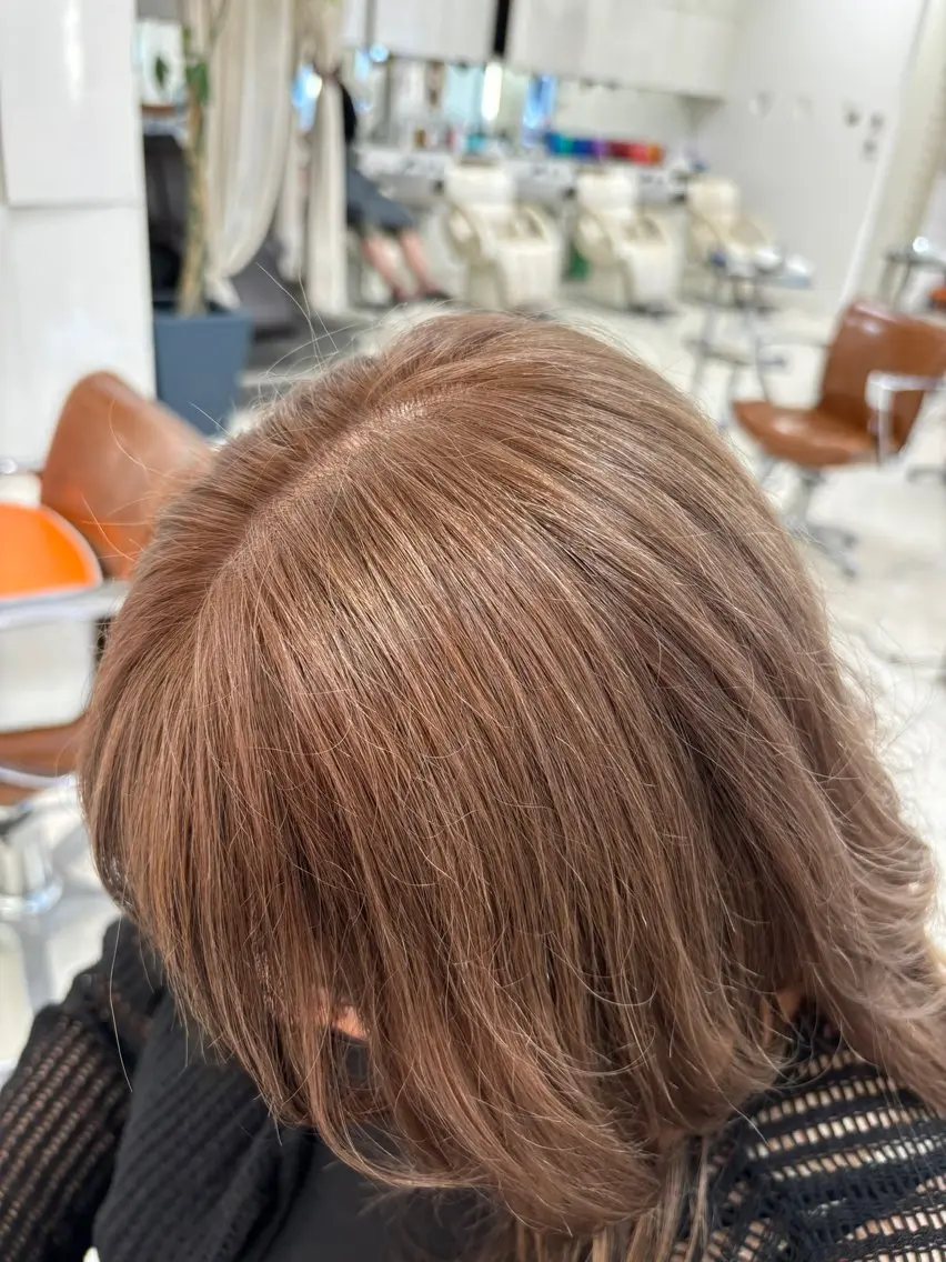 セミロング カラー 下四日市 翠のヘアスタイル