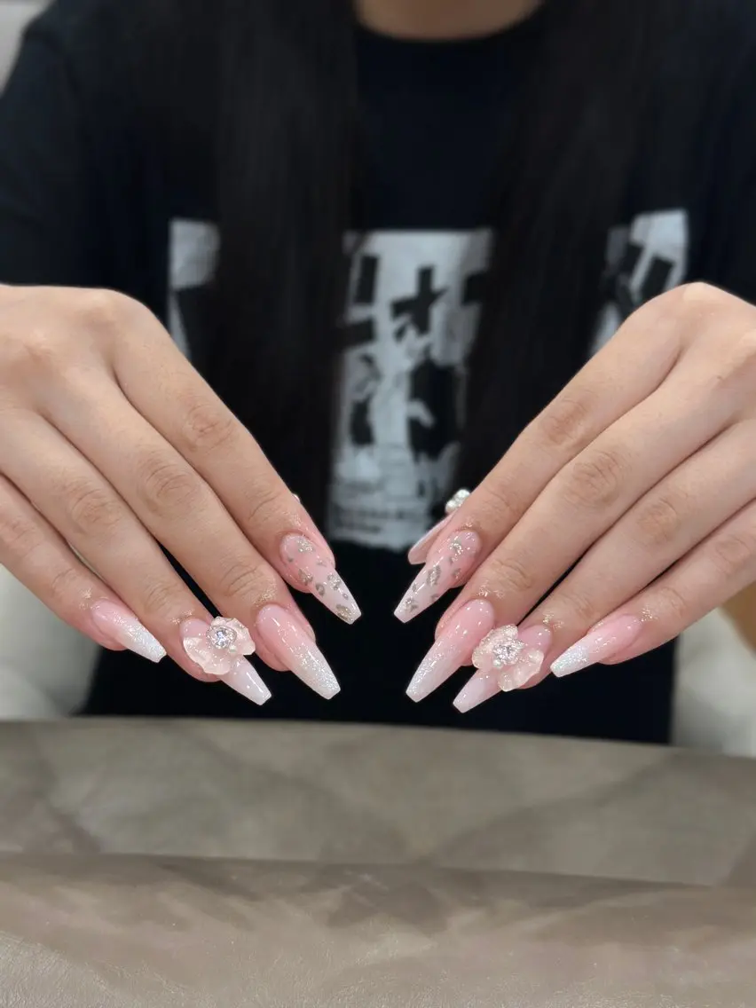ネイル ジェルネイル 韓国ネイル 持ち込み シンプルネイル ワンホンネイル ハンドネイル 🎀Aura. Yurachanのネイルデザイン