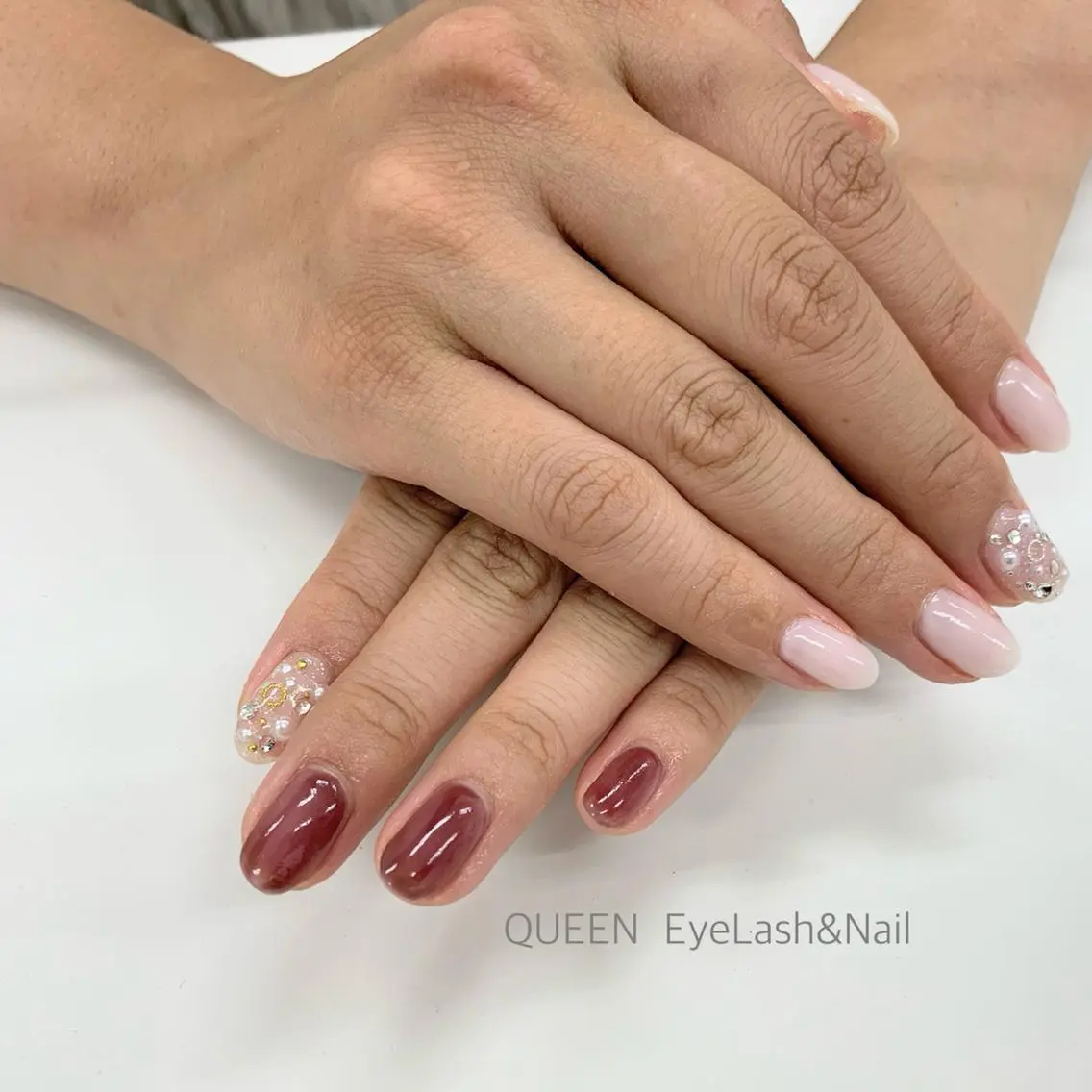 ミディアム カラー ネイル Bloom Nailのネイルデザイン