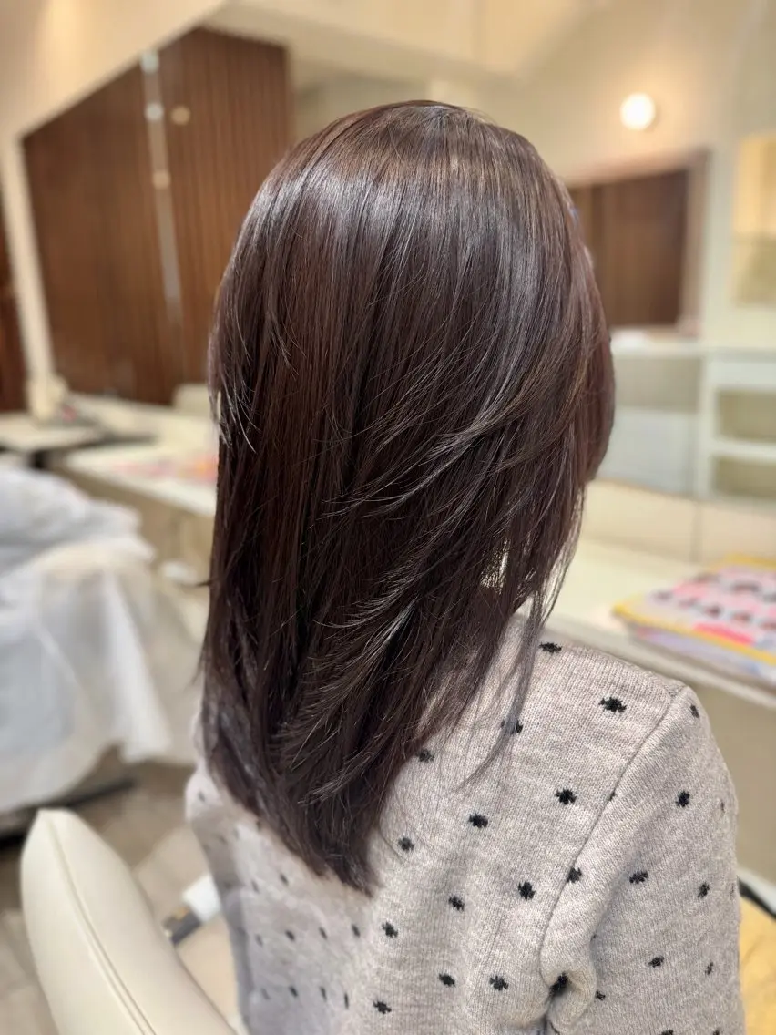 セミロング パープルカラー カット ヘアカラー NICCOLO室見 Erinaのヘアスタイル