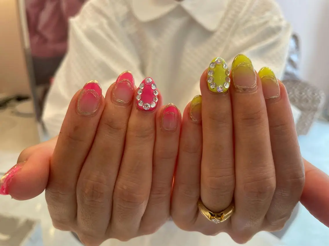 ネイル ♡ビジュール♡ NAIL &まつ毛のマツエク・マツパデザイン