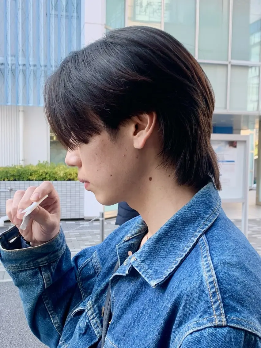 ショート メンズ センターパート メンズ韓国風 メンズウルフカット 韓国風ヘア ウルフカット 藤田 明輝のヘアスタイル