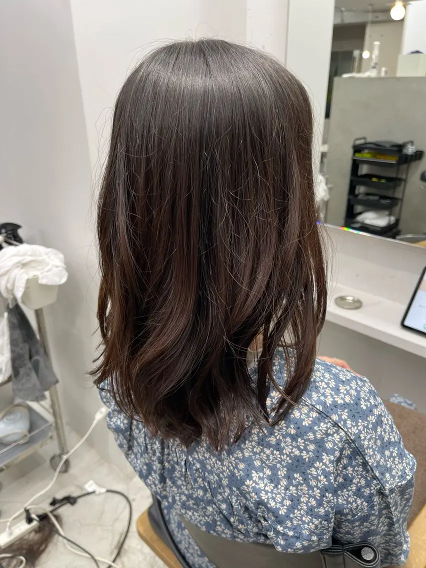 セミロング レイヤーカット 江野沢 頼太のヘアスタイル