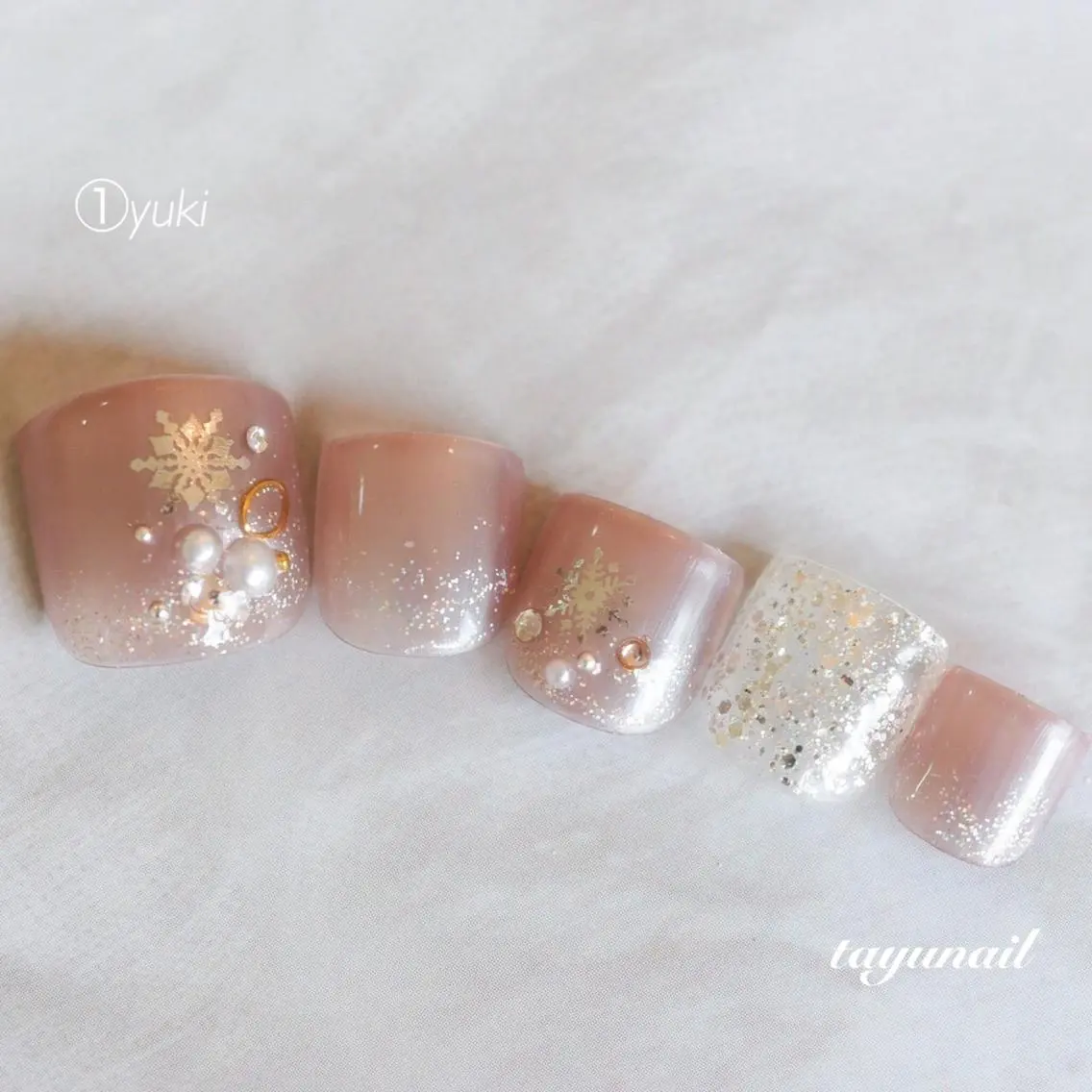 ネイル アートネイル ブルー フットネイル ジェルネイル パラジェル フットネイル ネイルサロン 【たゆnail】のネイルデザイン