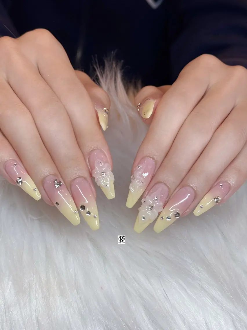 ネイル チークネイル ドット フレンチネイル グラデーション ハート ハンドネイル Ruby Nail 霞ヶ関店のネイルデザイン