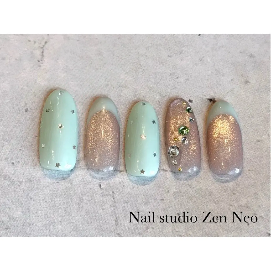 ネイル カジュアル フレンチネイル ハンドネイル Zen Neo / SEINA🎀のネイルデザイン