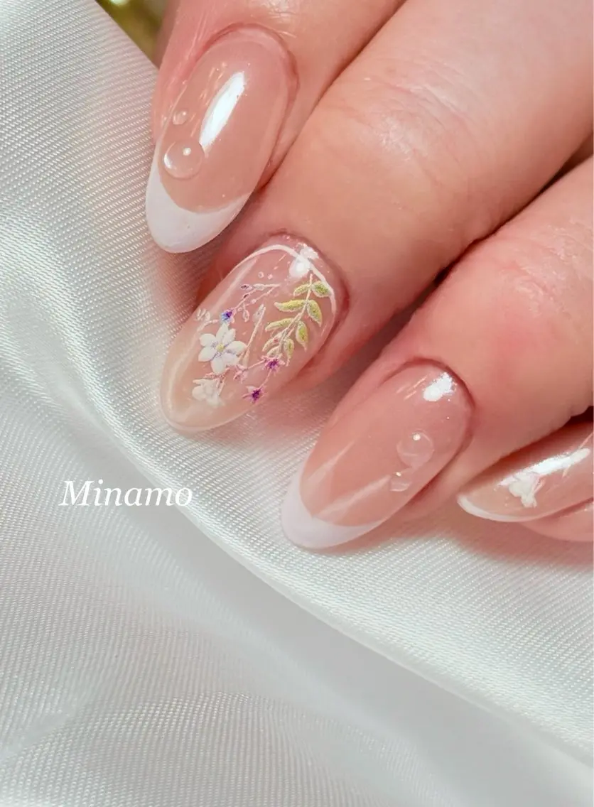 ネイル フラワーネイル ハンドネイル Minamo 🩵のネイルデザイン