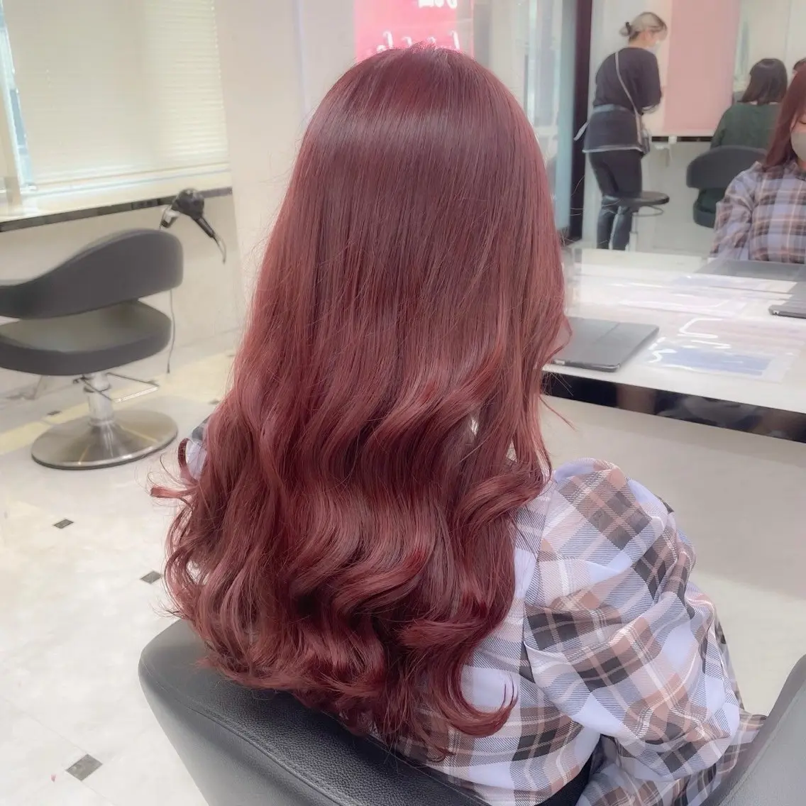 カラー ヘアカラー トリートメント ヘアセット girlな暖色ヘア 🪽🫧ハルナ🎀のヘアスタイル