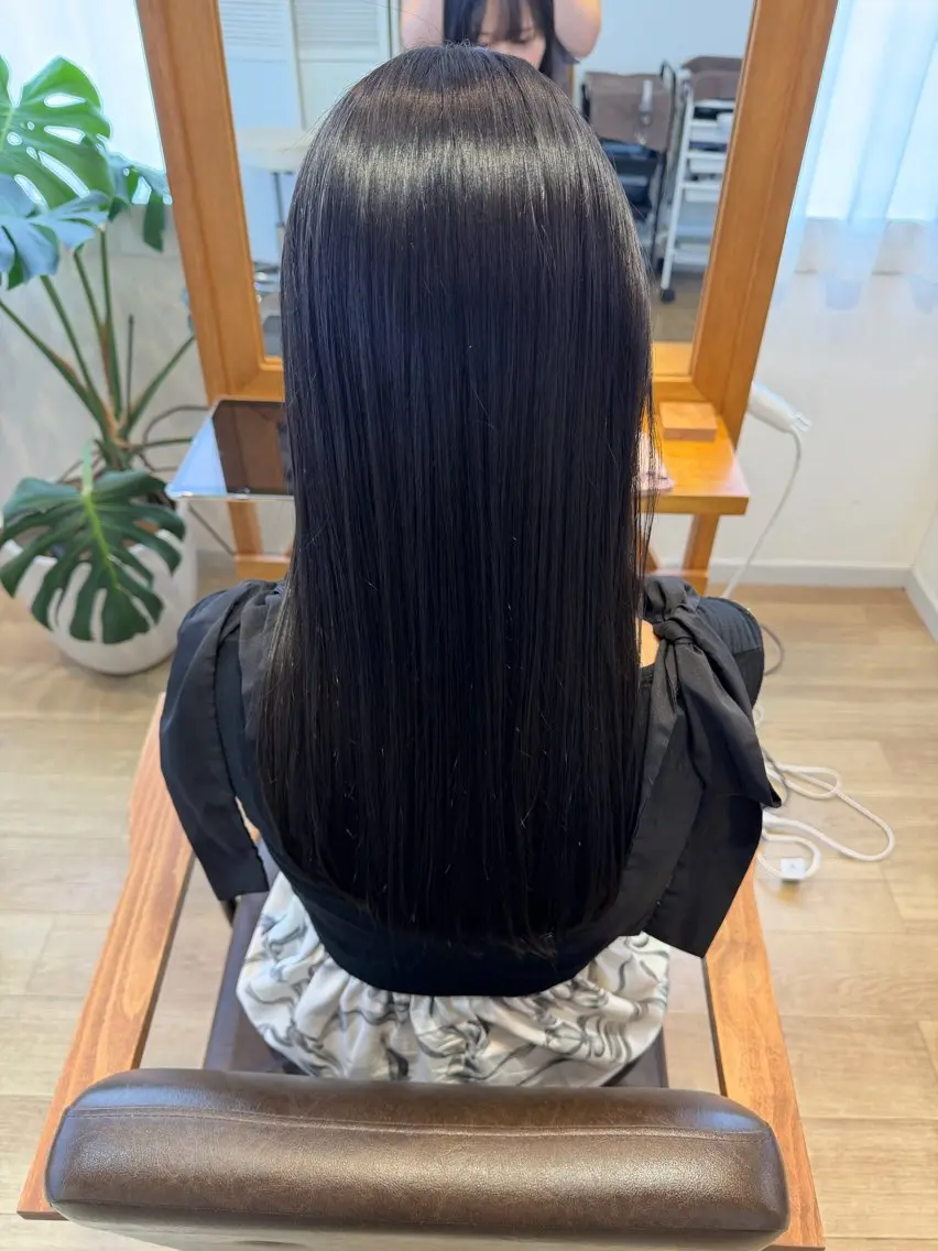 ロング ヘアカラー RENA｜透明感 カラー×癒しスパのヘアスタイル