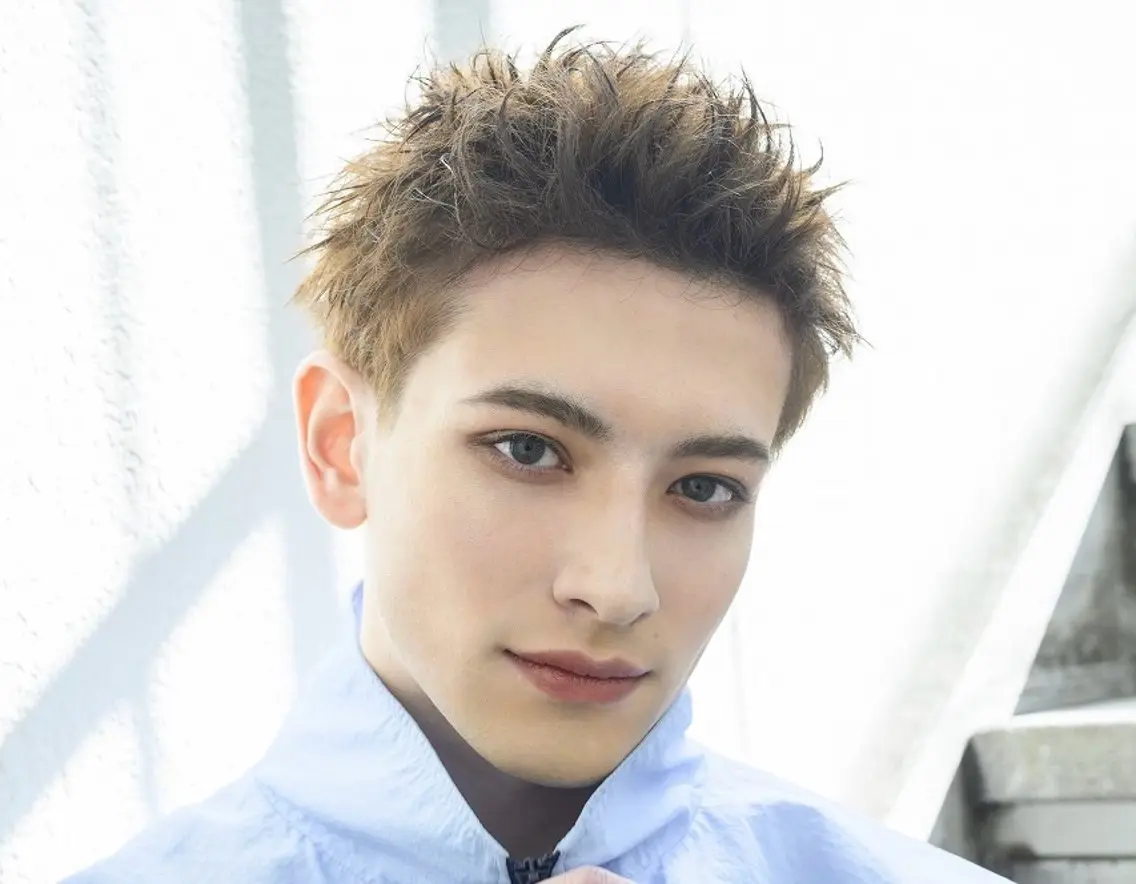 【垢抜けたい方✨】メンズメイク＋眉カット＋ヘアセット🎶の写真