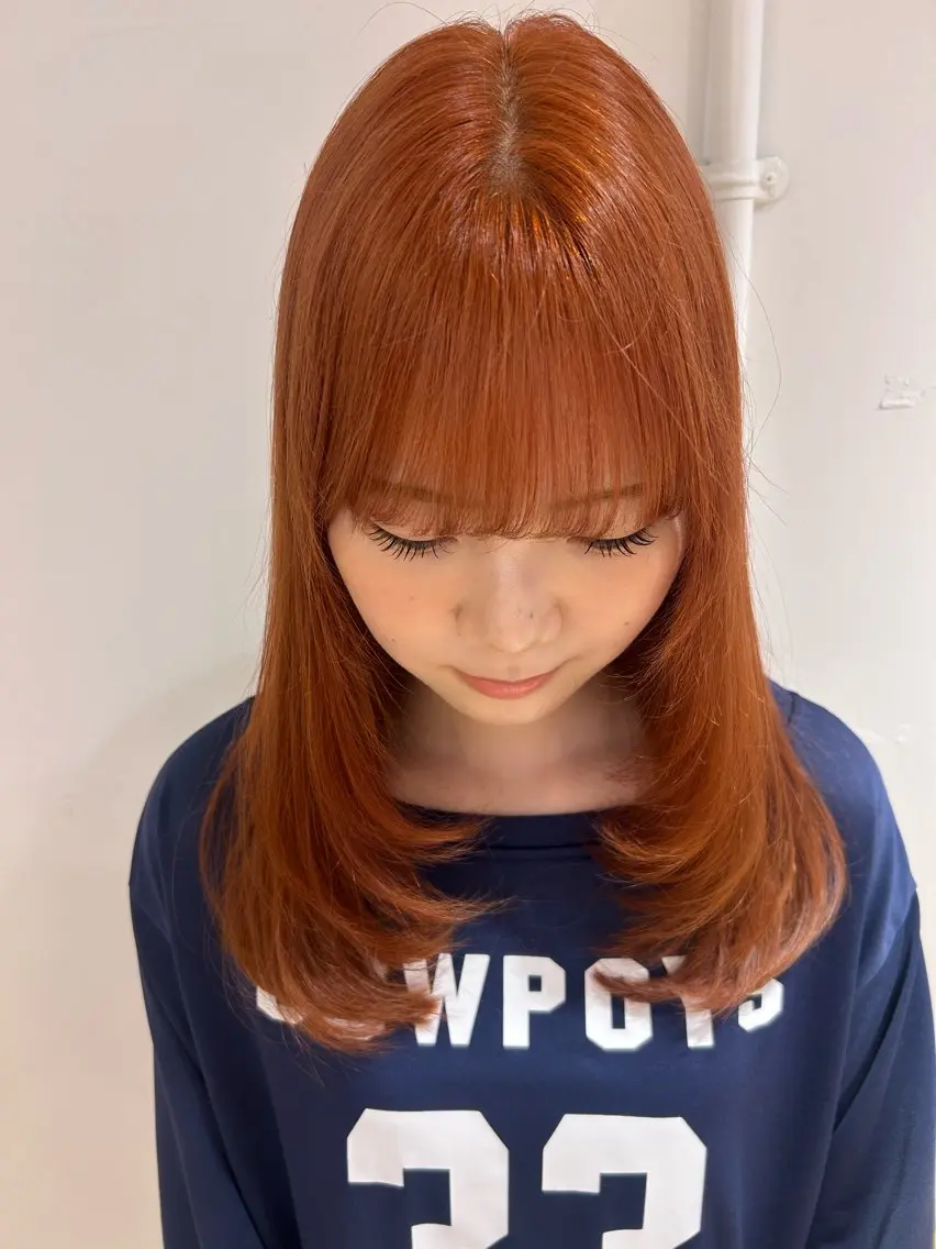 セミロング カラー ブラウンカラー オレンジ オレンジブラウン レイヤーカット ヘアカラー トリートメント 🎀natsuki /ブリーチカラー🎀のヘアスタイル