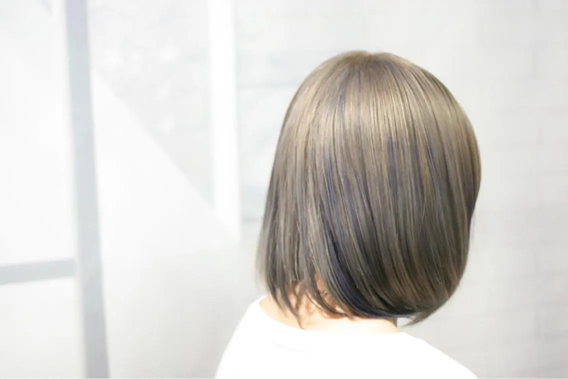 ミディアム カラー じょん 。のヘアスタイル