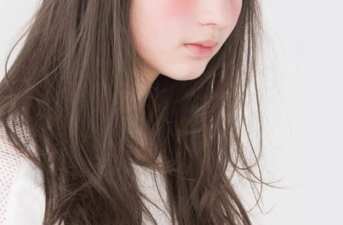 ミディアム カラー ミディアムパーマ アディクシーカラー バレイヤージュ ベージュカラー ブリーチ ヘアカラー トリートメント 隠れ家美容室 RAW TOKYO 【公式】のヘアスタイル