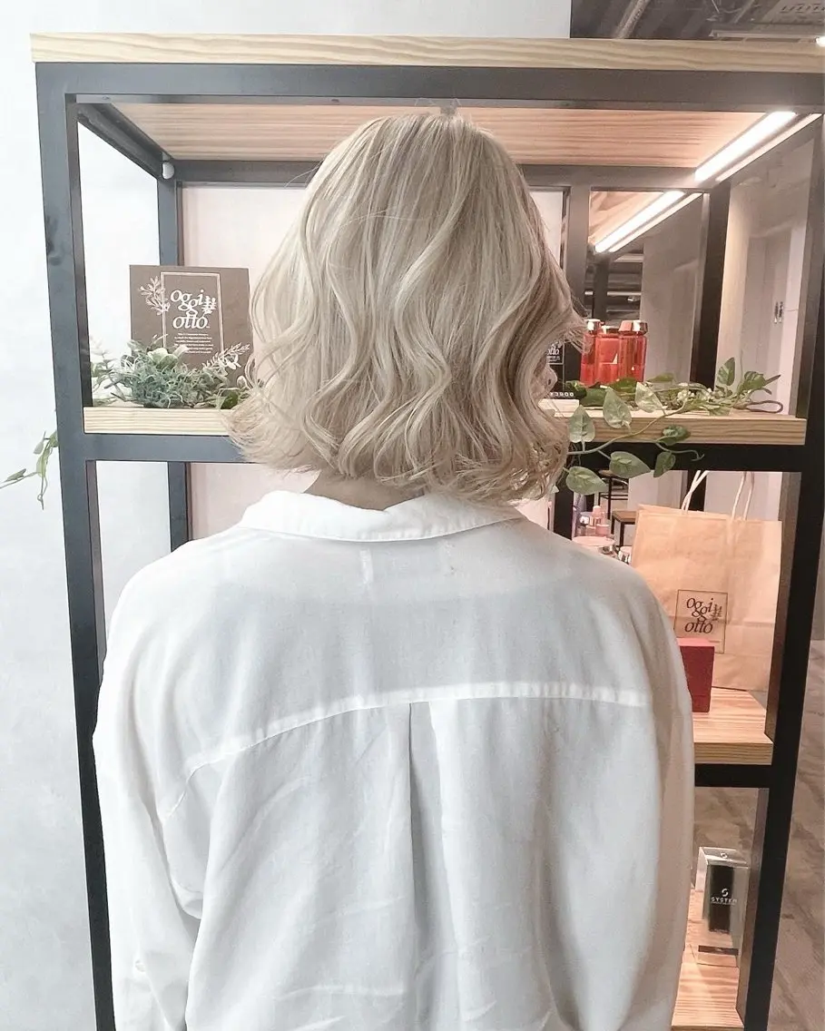 ミディアム カラー カット ヘアカラー トリートメント ヘアセット 💜ハイトーン💛 マジカルかいちゃんのヘアスタイル