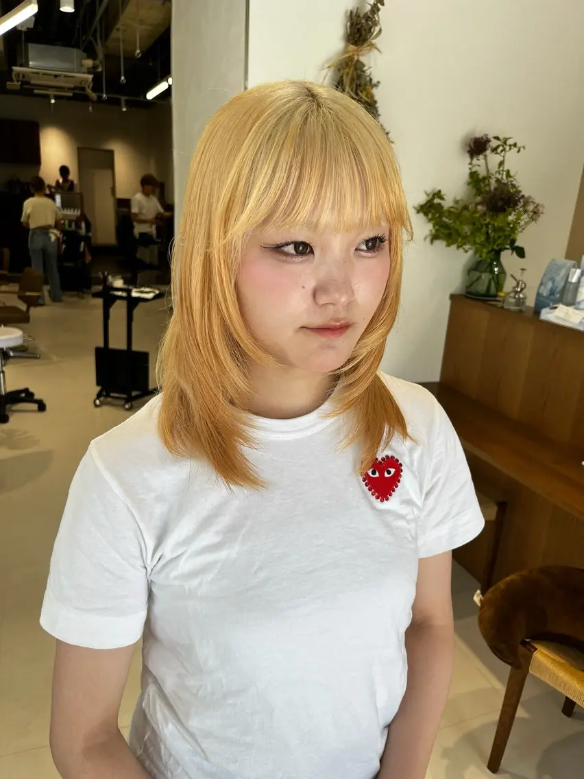 ミディアム カラー 抜きっぱなしブロンド ブロンド レイヤーカット カット ヘアカラー トリートメント レイヤーカット/ブラ ウンカラー/河野凜のヘアスタイル
