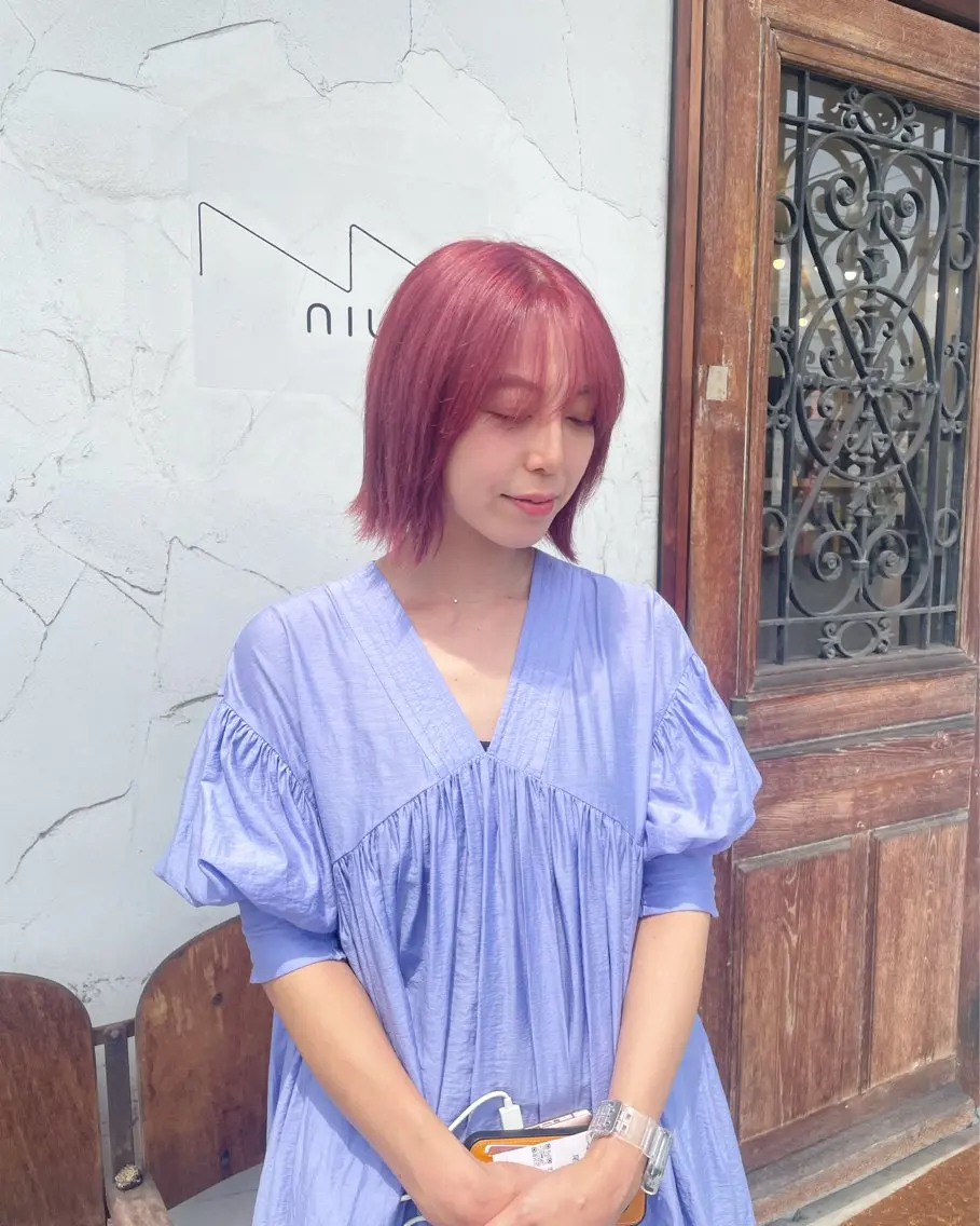ショート カラー 切りっぱなしボブ ハイトーンカラー ピンクカラー ボブ カット ヘアカラー 尾崎 弘和のヘアスタイル