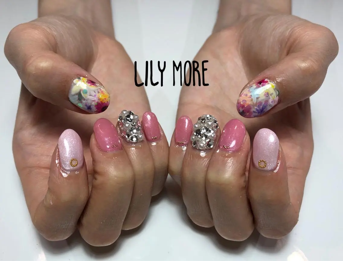 ネイル フラワーネイル Lily closetのネイルデザイン