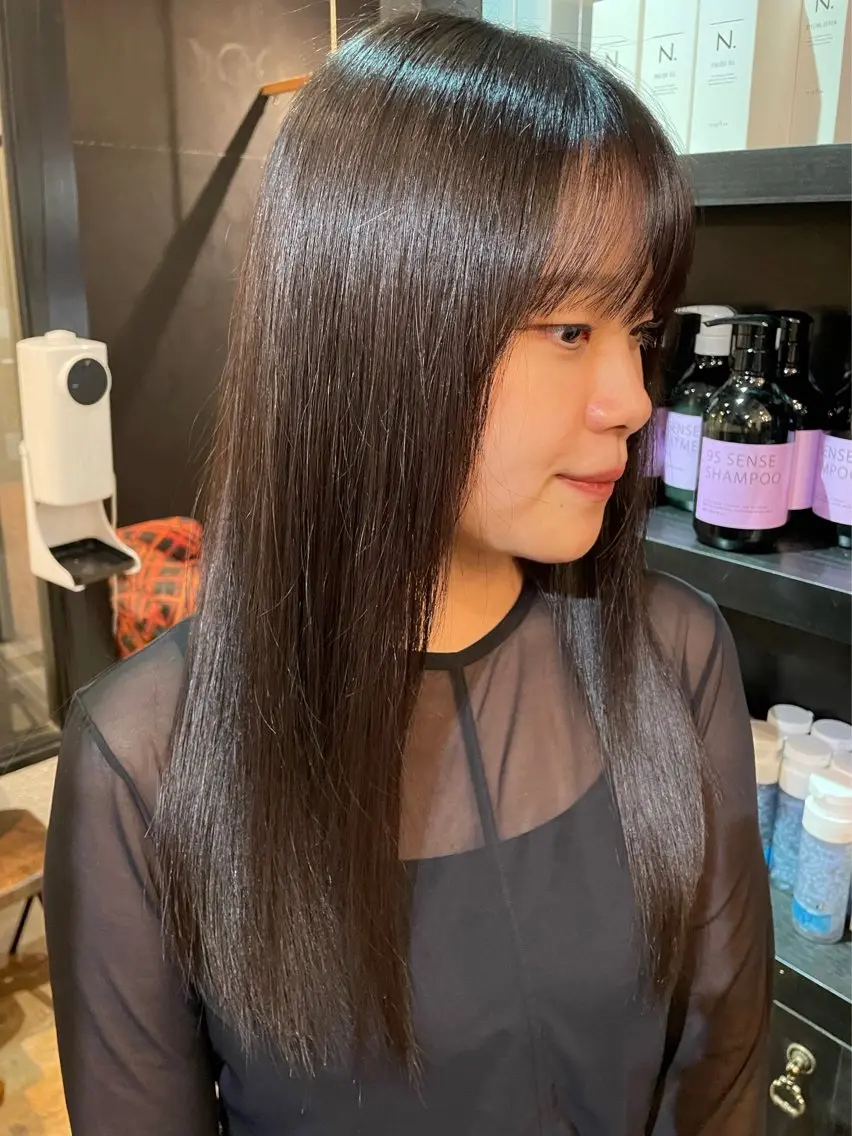 ロング カラー shiro.kobe 森彩華のヘアスタイル