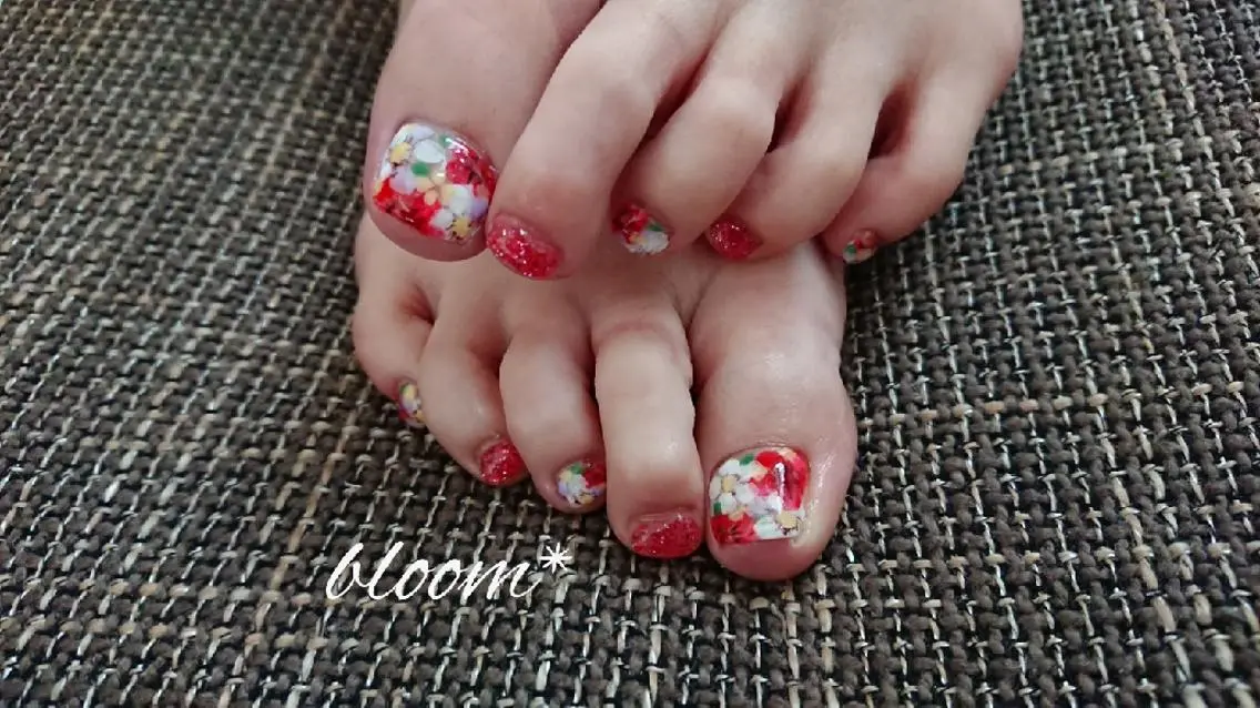 ネイル フットネイル bloom *のネイルデザイン