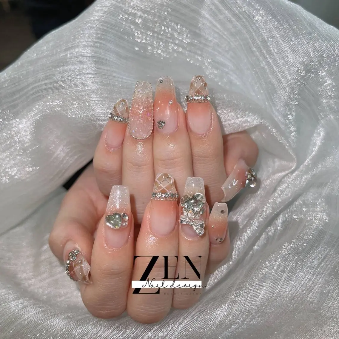 ネイル チークネイル 長さ出し フレンチネイル 韓国ネイル マグネットネイル ハンドネイル Zen Nail Design 池袋のネイルデザイン