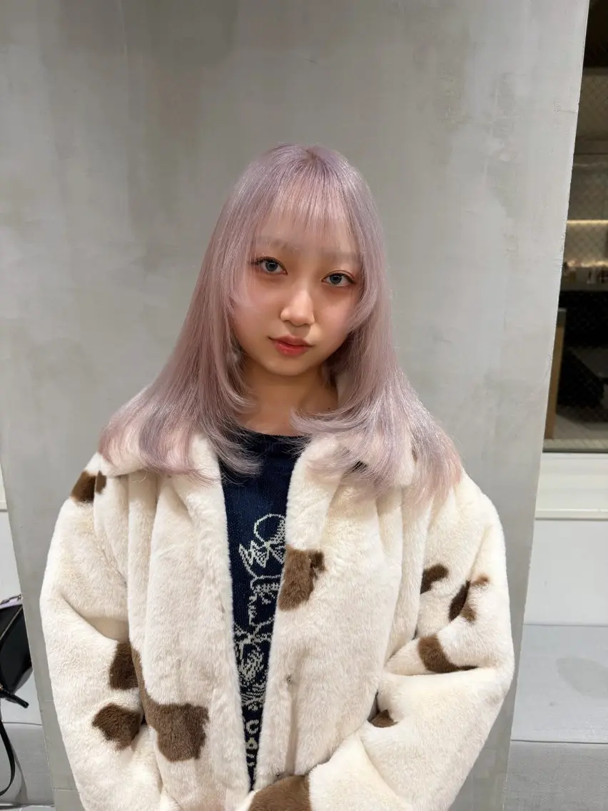 セミロング カラー カット ヘアカラー トリートメント ハイトーン/レイヤー しゅーたのヘアスタイル