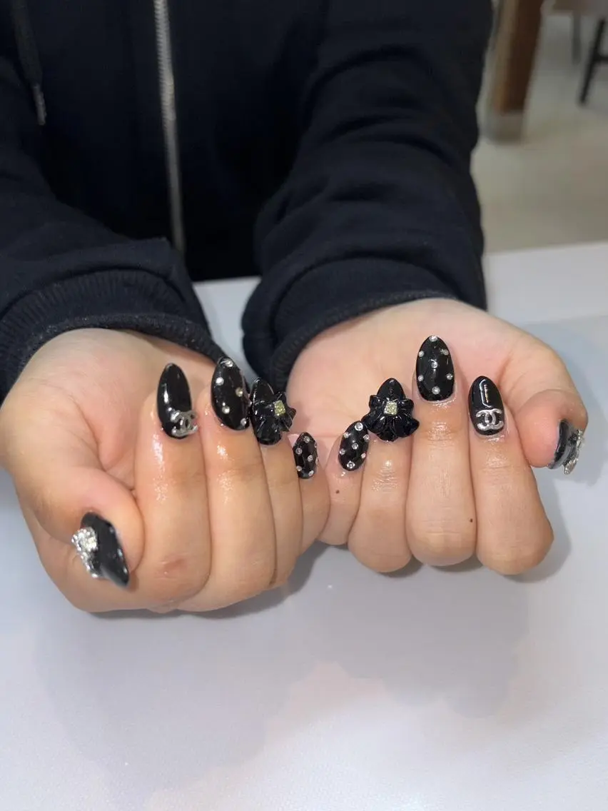 【🔰Jr担当/オフあり】スカルプ【長さ出し10本】➕ワンカラー or ラメグラデーションorマグネット➕パーツつけ放題の写真
