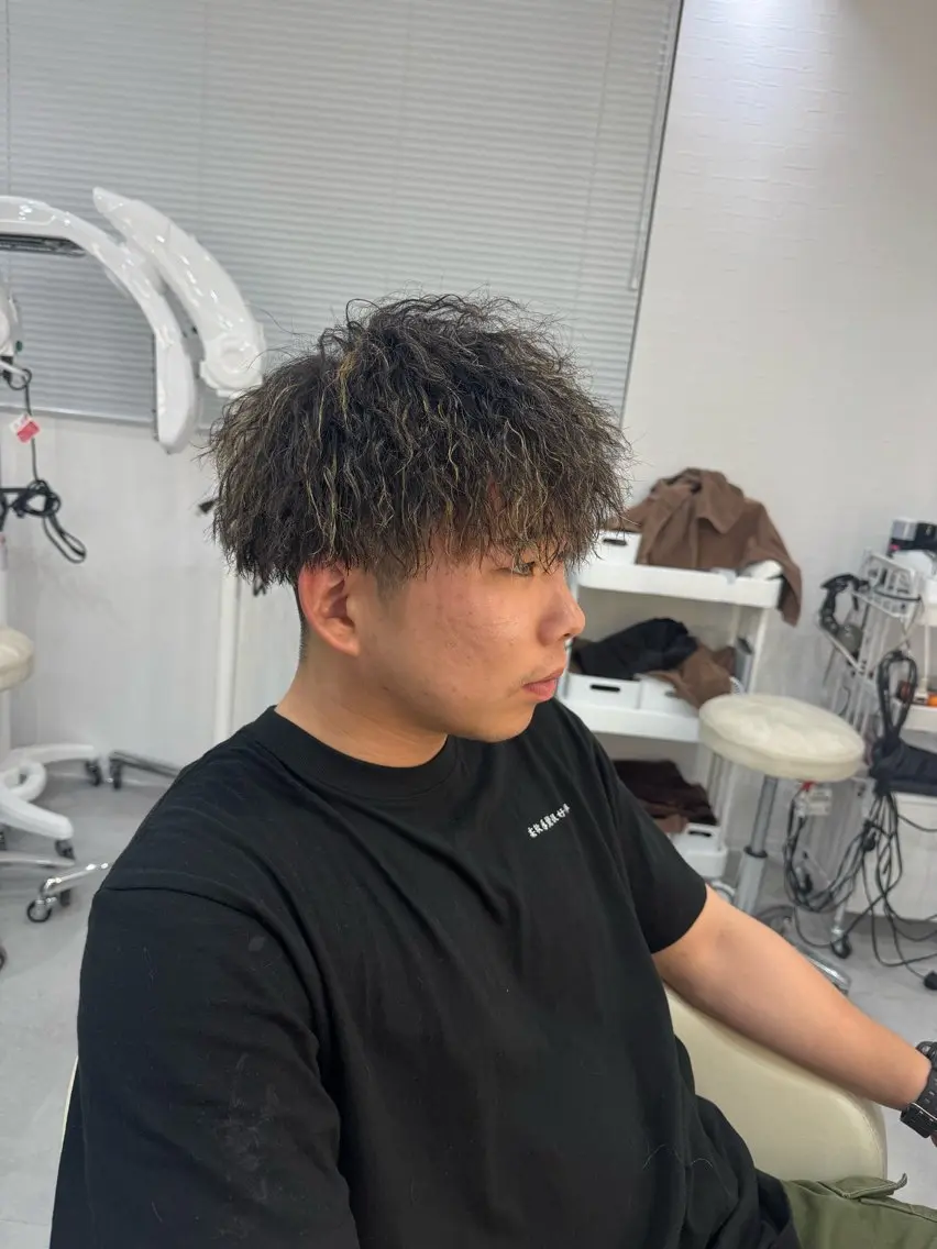 カット➕ツイストスパイラルパーマ➕トリートメントの写真