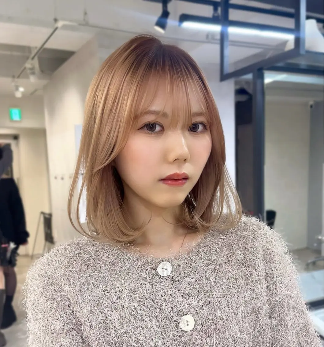 ミディアム カラー ヘアアレンジ ベージュカラー ミルクティーベージュ ピンクカラー ヘアカラー ハイトーンモデル募集 / Ayaka🎀のヘアスタイル