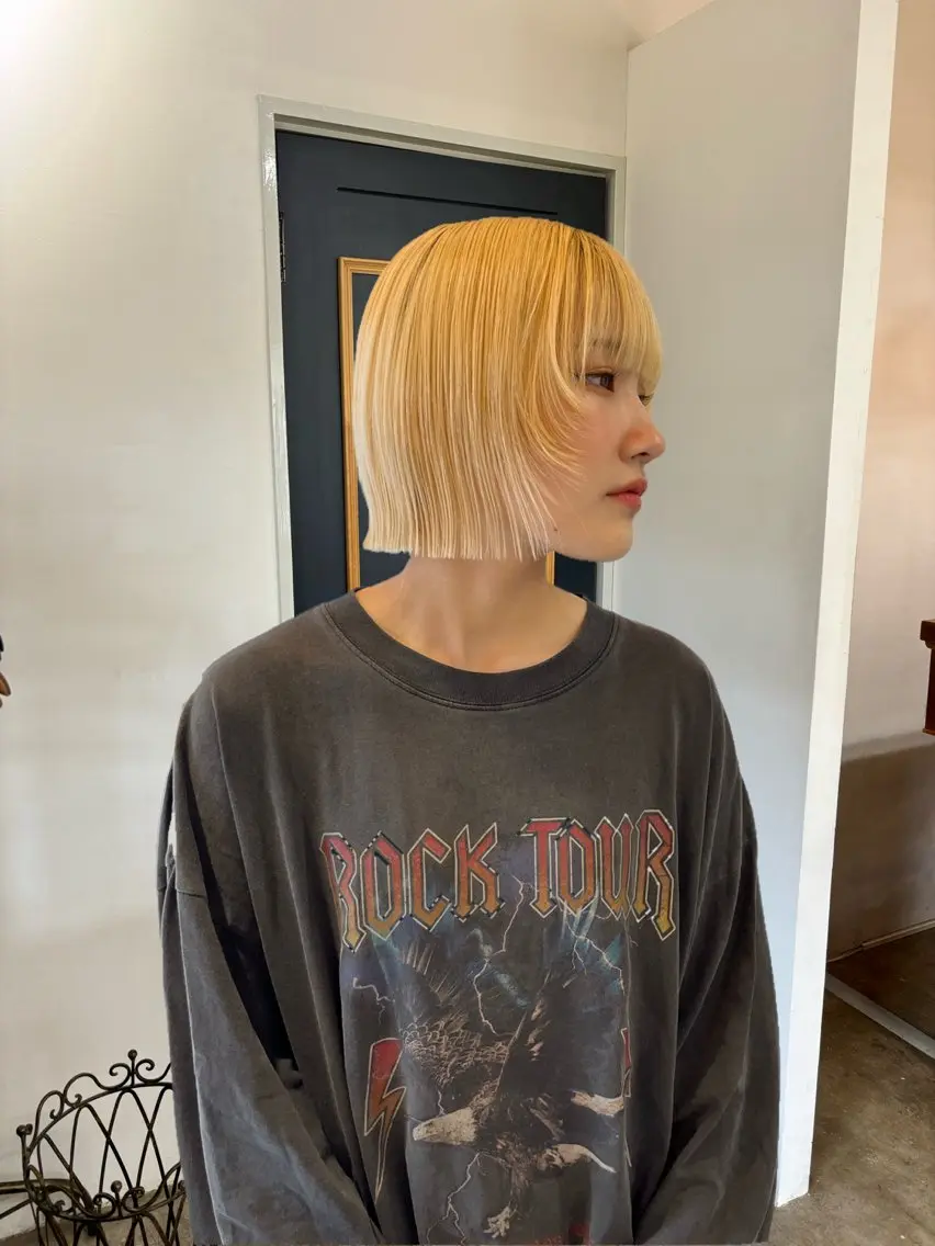 ミディアム カラー カット ヘアカラー トリートメント 縮毛矯正ボブ&顔まわ レイヤー♡TOMOEのヘアスタイル