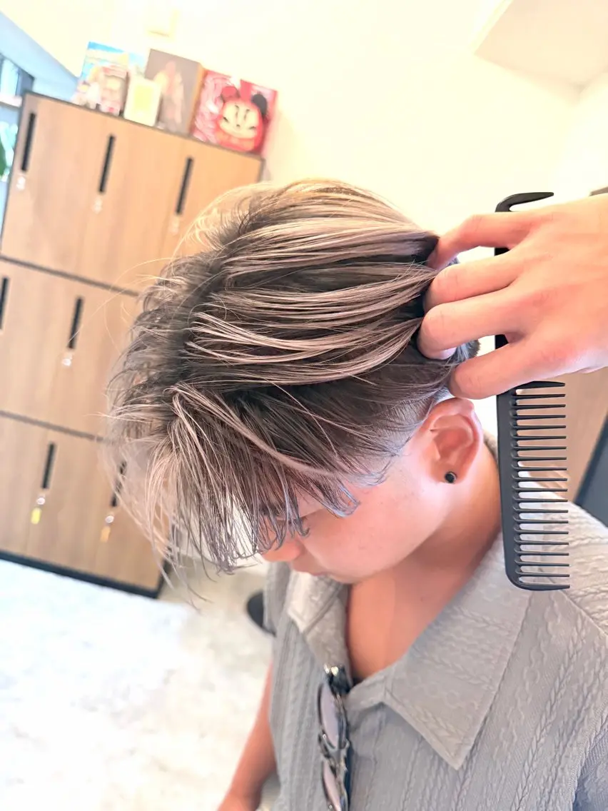 カラー メンズ メンズバレイヤージュ バレイヤージュ ヘアカラー C'LD Hair トモヤのヘアスタイル