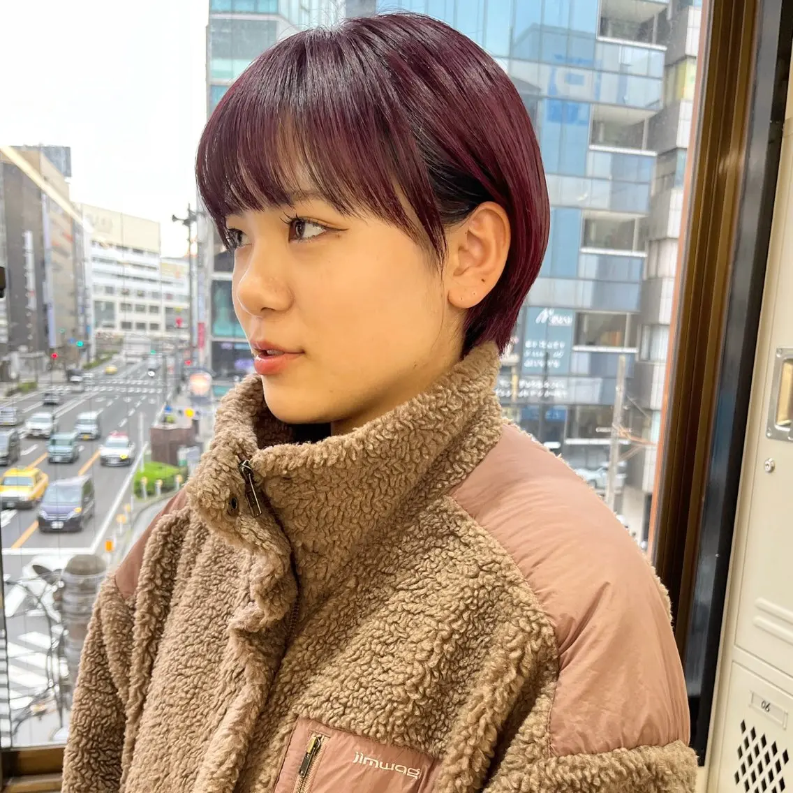 ショート カラー ブリーチ ブリーチなしカラー レッドカラー ボブ レイヤーカット カット ヘアカラー トリートメント 初めてのショート お任せください✂️のヘアスタイル