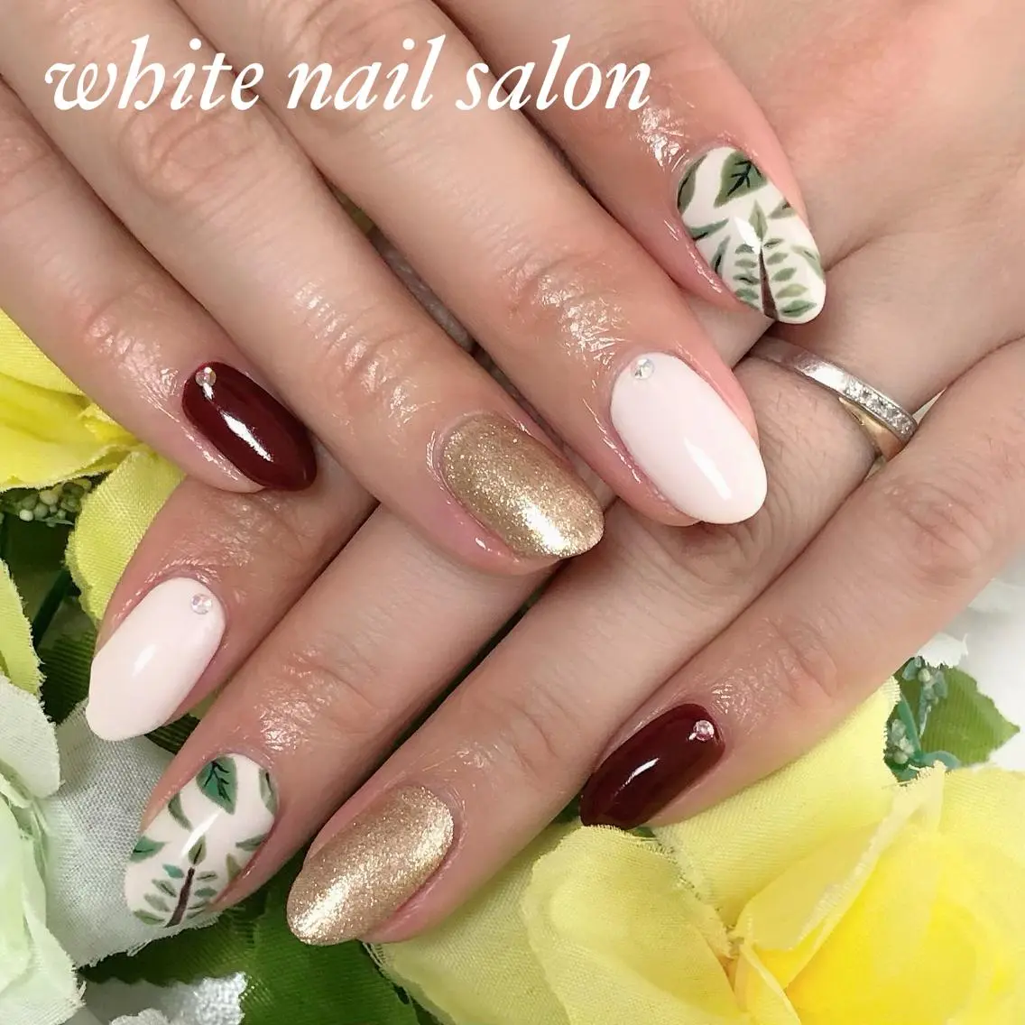 ネイル アートネイル フレンチネイル ジェルネイル ハードジェル 持ち込み ハンドネイル white nail salonのネイルデザイン
