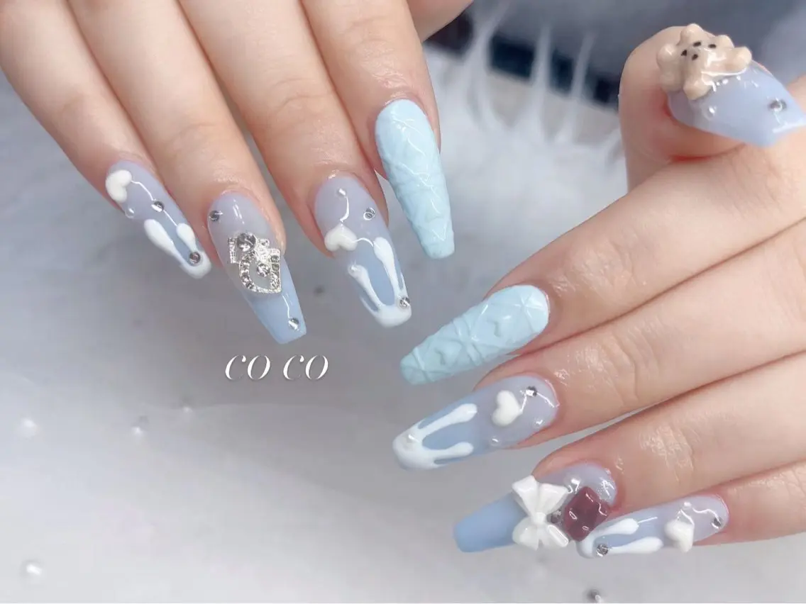 ネイル アートネイル ブルー ガーリー ぷっくりネイル リボン COCO ネイルのネイルデザイン
