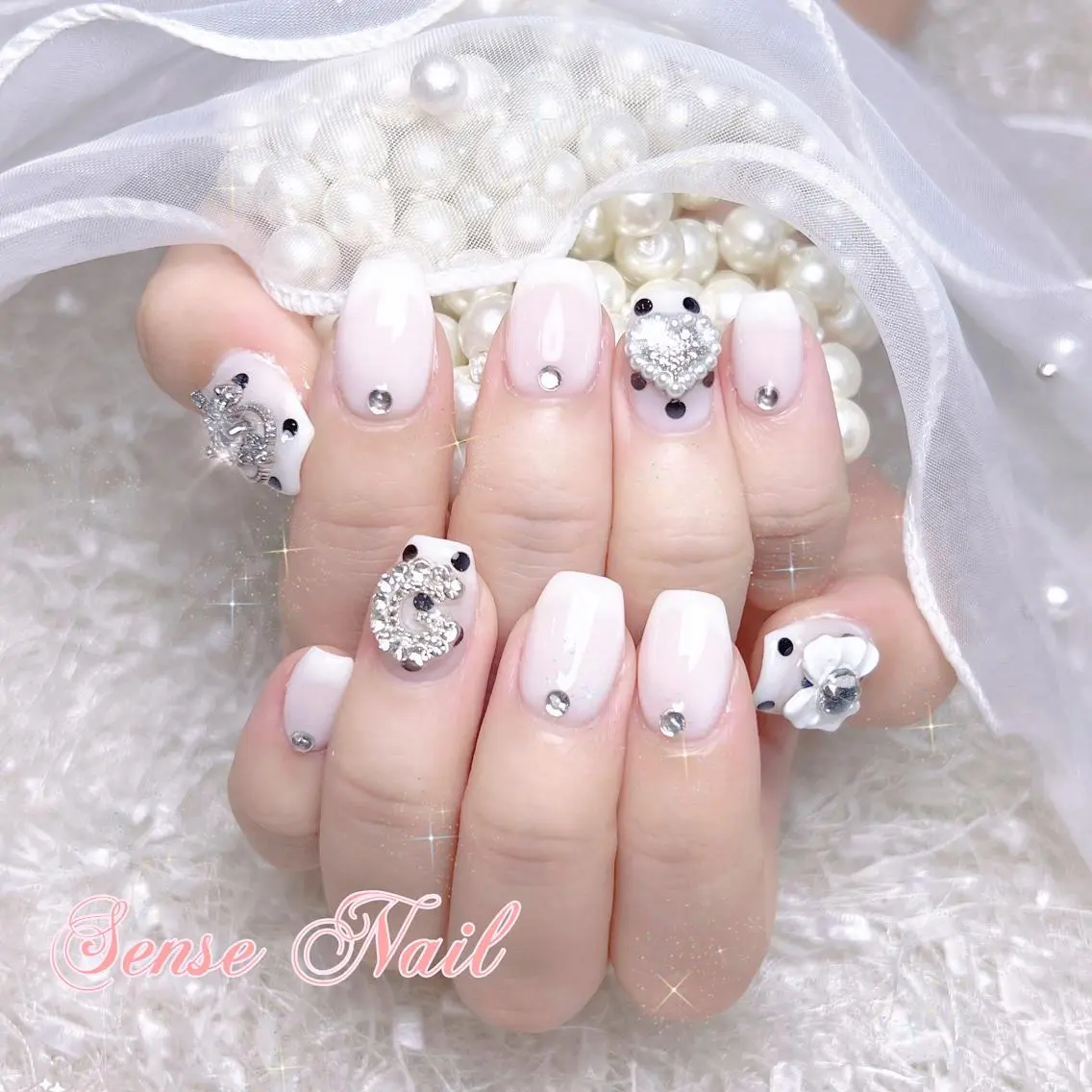 ネイル ハンドネイル ハンドケア Feinn Ink💕のネイルデザイン