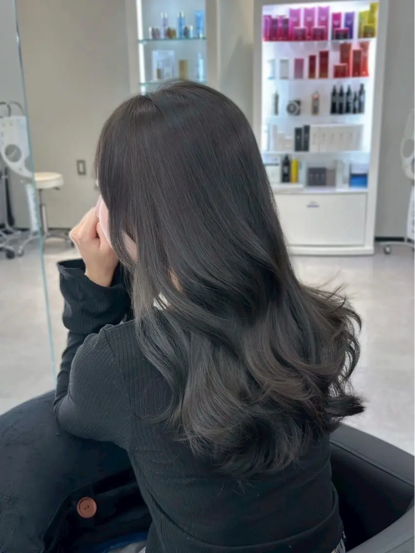 ロング カラー カット ヘアカラー 堀江/髪質改善/ ナチュラルカラーのヘアスタイル