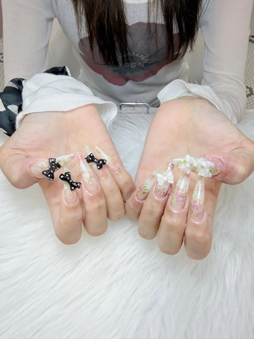 ネイル Anh ゴテゴテネイルのネイルデザイン