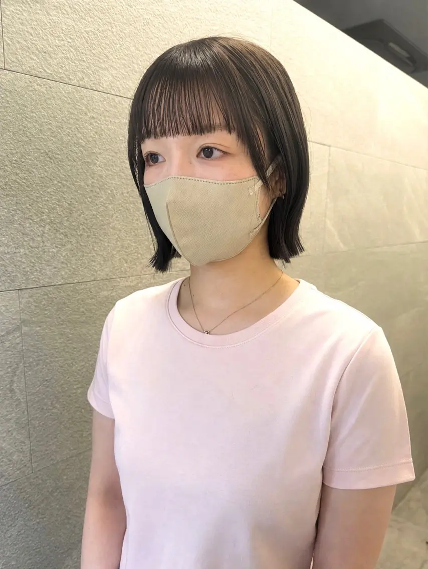 ショート カラー カット ヘアカラー she. momonoのヘアスタイル