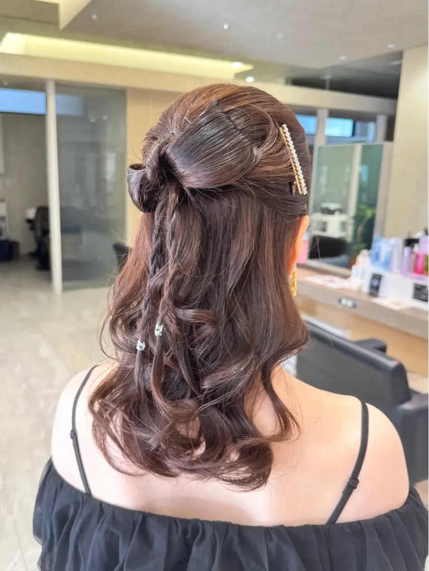 セミロング ヘアアレンジ ハーフアップ ヘアセット sakura❀/板橋 モデル募集中🪄︎︎のヘアスタイル