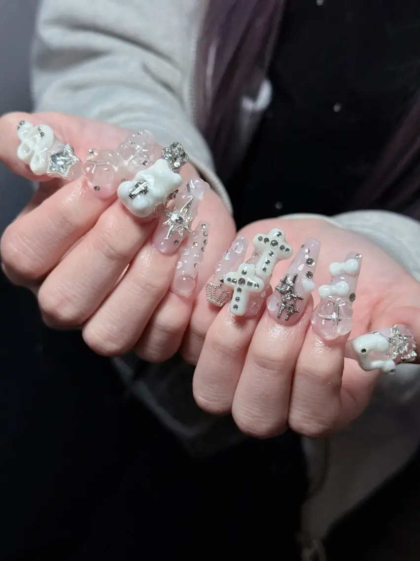 ネイル ボルドー チークネイル 長さ出し フレンチネイル ジェルネイル ハンドネイル VANI Belle Nailのネイルデザイン