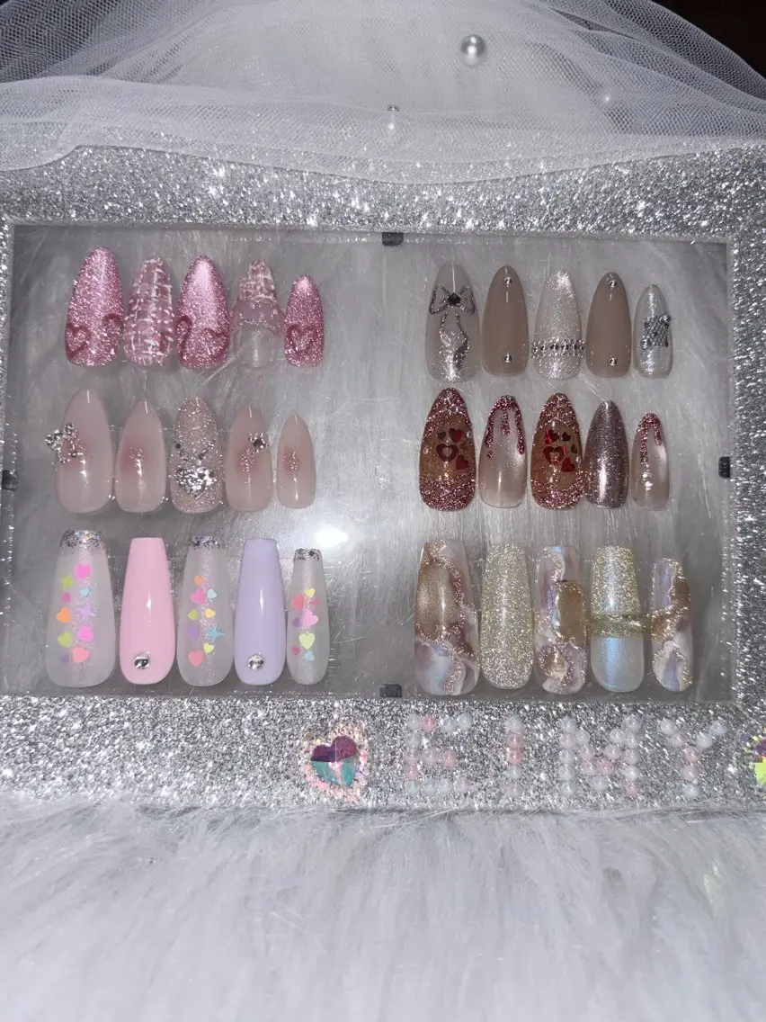 ネイル アートネイル ブラウン チークネイル フラッシュネイル フラッシュマグ ハンドネイル eimy nails♡のネイルデザイン