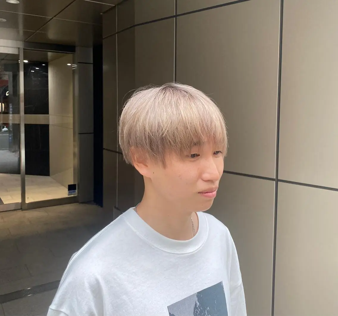 【men's限定】全頭ブリーチカラー+カットの写真