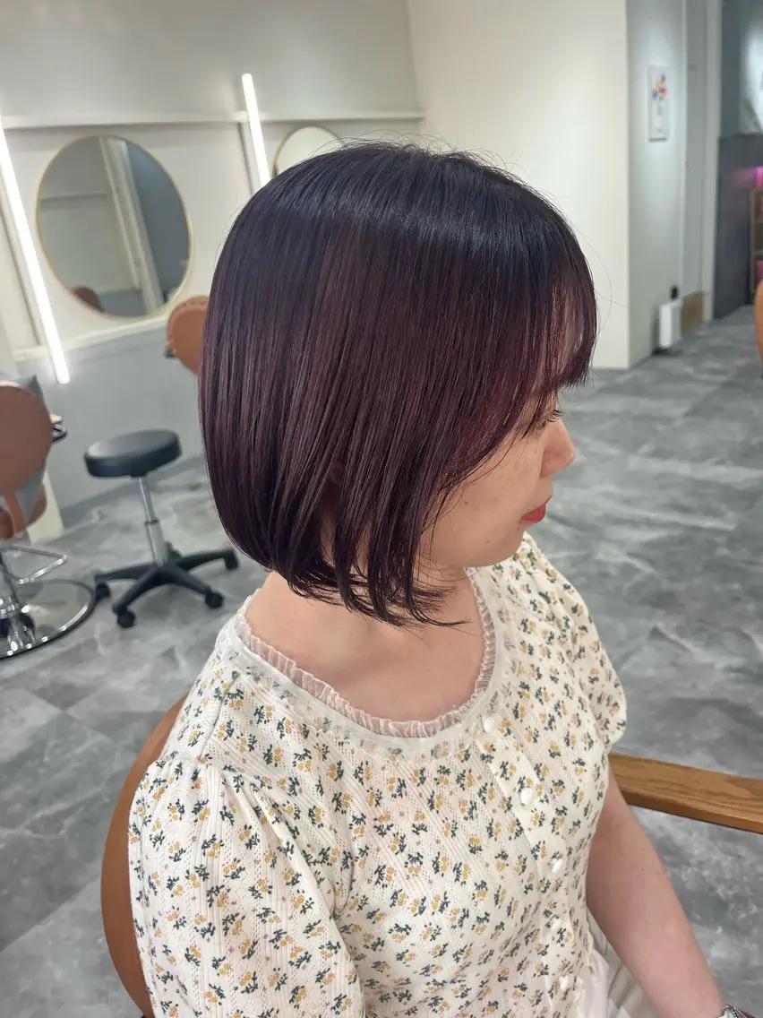 ショート カラー ベージュカラー ブリーチ ブラウンカラー ハイトーンカラー イルミナカラー Risa🐈⬛/ グレージュ/透明感のヘアスタイル