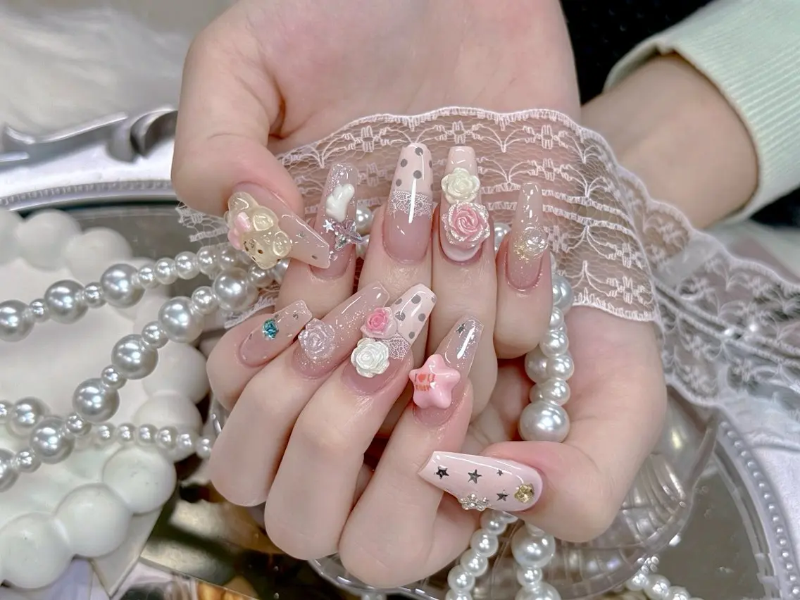 ネイル オーロラネイル チークネイル 長さ出し フットネイル フレンチネイル ハンドネイル Rola kira 麗のネイルデザイン