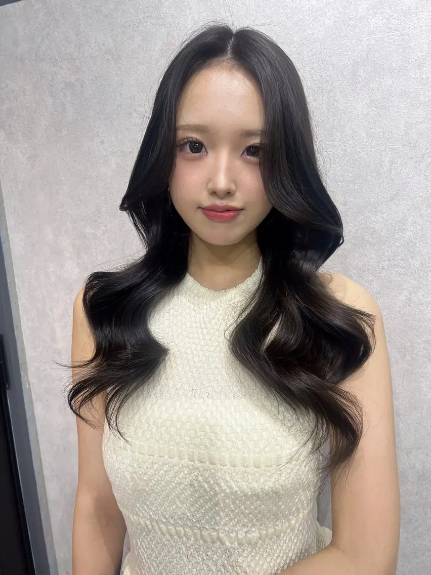 ロング カット ヘアカラー maya🇰🇷韓国 レイヤー/顔まわりのヘアスタイル