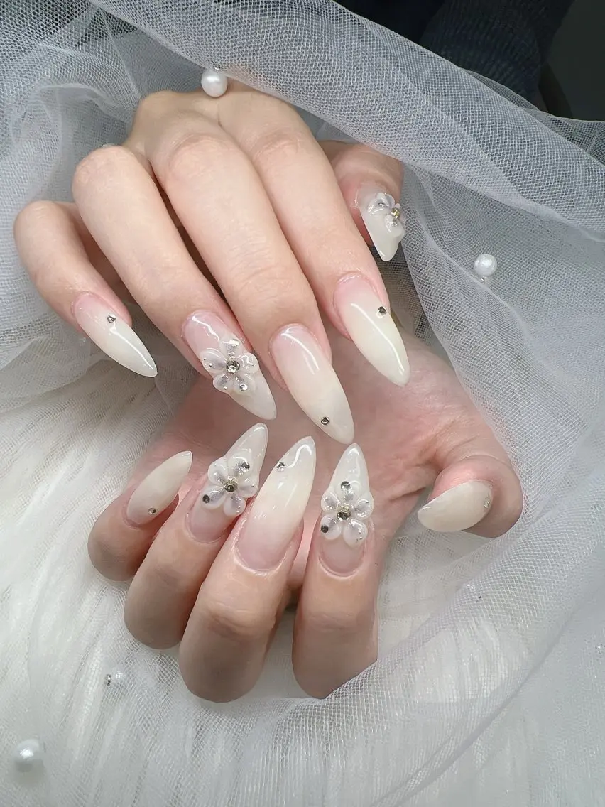 ネイル ハンドネイル Lee Nails チップ長さだし専門店のネイルデザイン