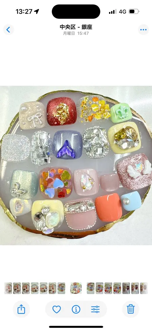 ネイル フットネイル フレンチネイル ジェルネイル ガラスフレンチ マグネットネイル Queeens nailのネイルデザイン