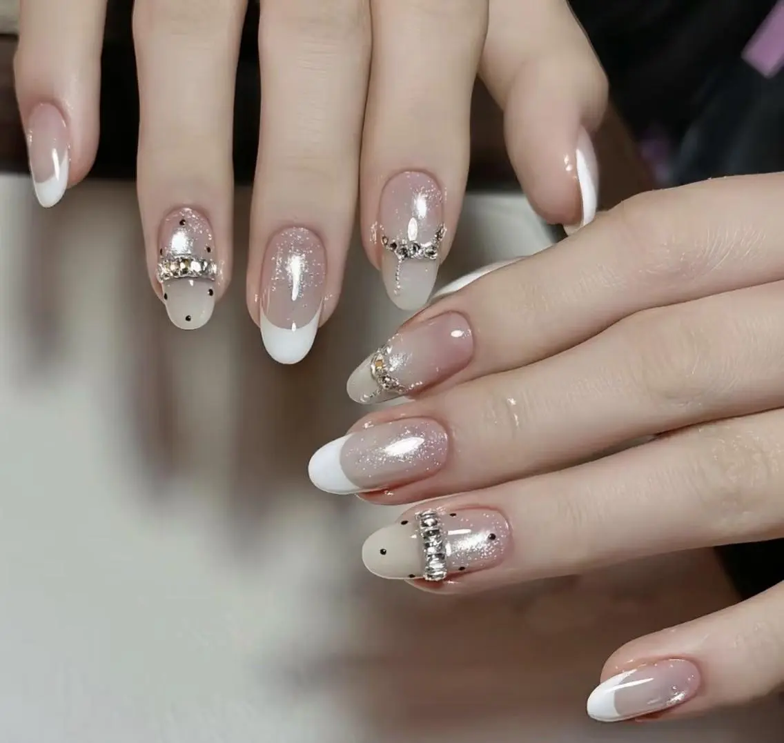 ネイル ハンドネイル エリ🫧 nail池袋東口のネイルデザイン