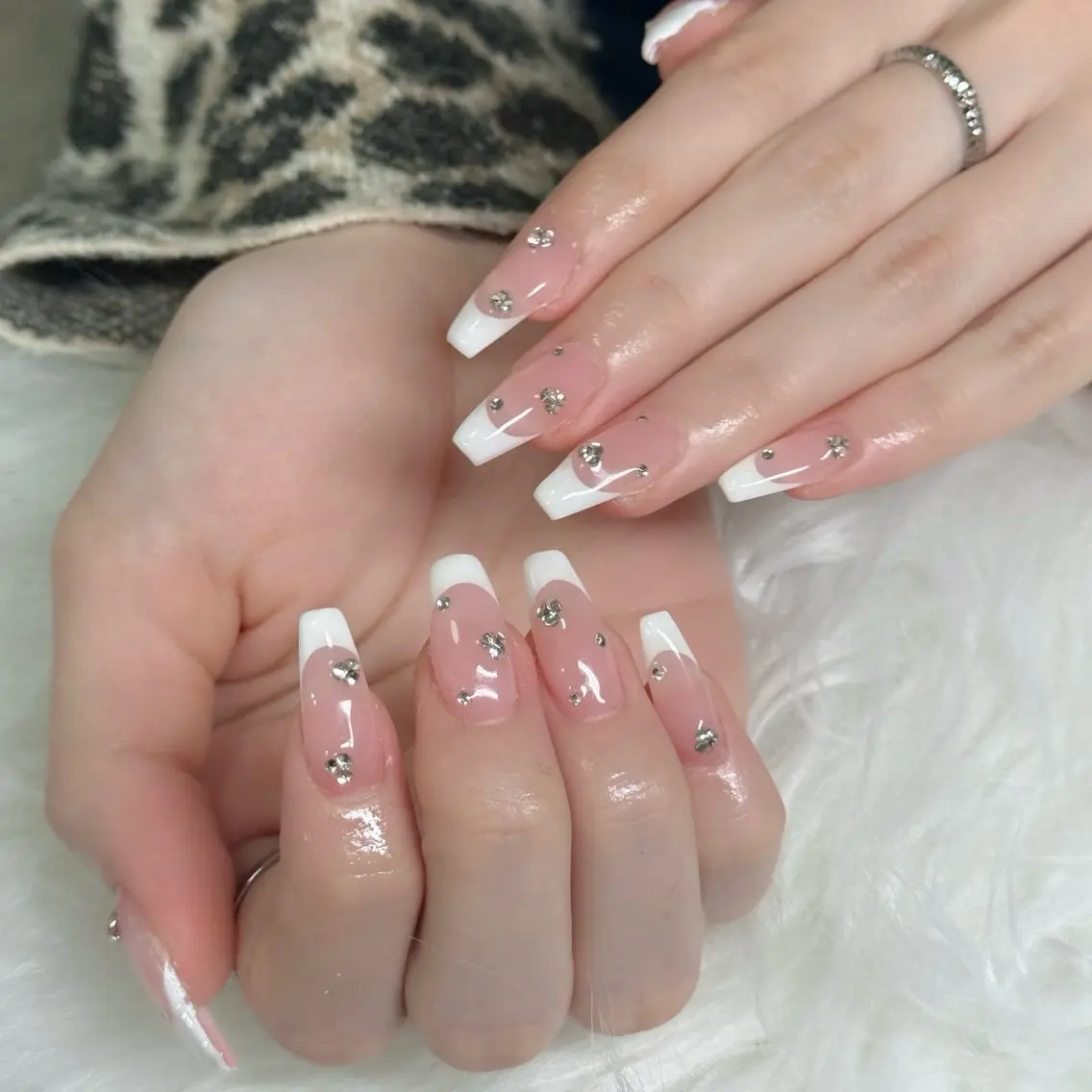 ネイル フットネイル フレンチネイル グラデーション 韓国ネイル ロングネイル ハンドネイル Hani Nail Salonのネイルデザイン