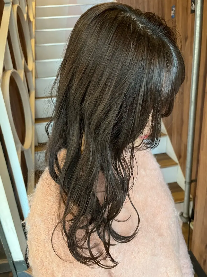 ロング カラー パーマ ヘアアレンジ アディクシーカラー 透明感カラー インナーカラー ヘアカラー トリートメント 【暗め透明感カラー】 【インナー】小島良太のヘアスタイル